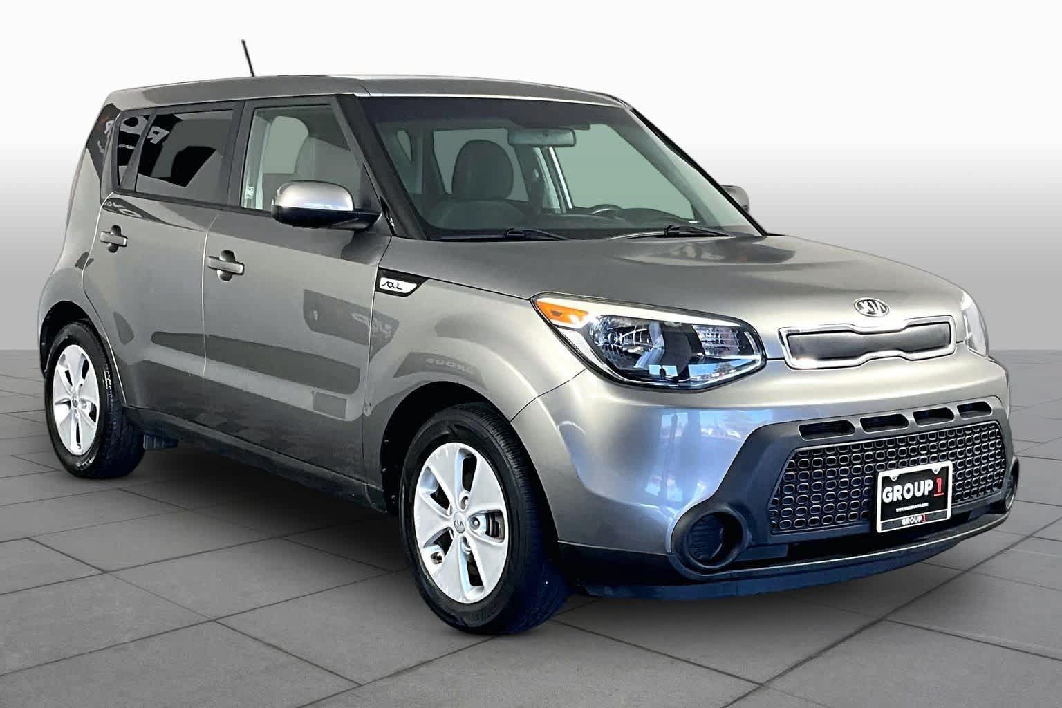 Used 2016 Kia Soul w/ Convenience Package FWD image 3