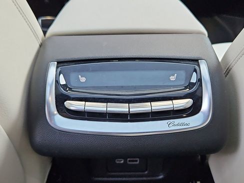 Used 2022 Cadillac XT6 Sport image 33