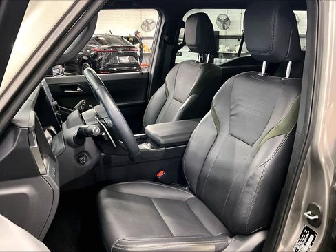 Used 2024 Lexus GX 550 image 7