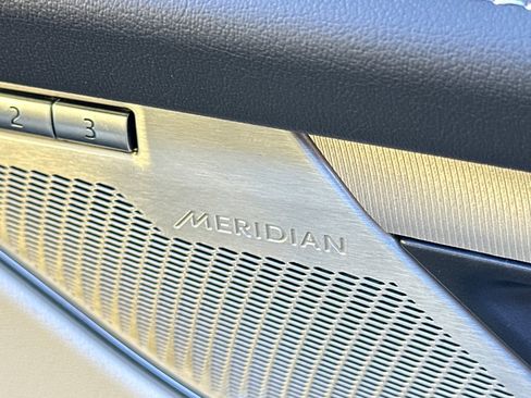 Used 2025 Jaguar F-PACE R-Dynamic S image 20