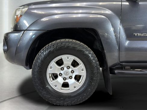 Used 2010 Toyota Tacoma PreRunner RWD image 36