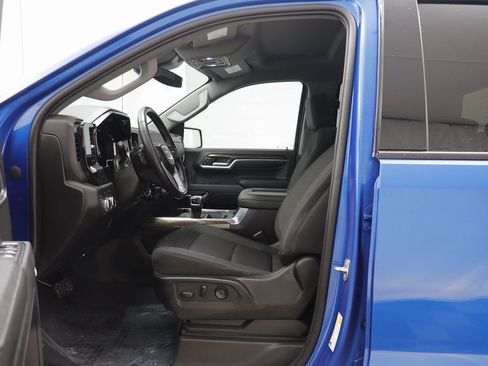 Certified 2022 GMC Sierra 1500 Elevation w/ Preferred Package image 6