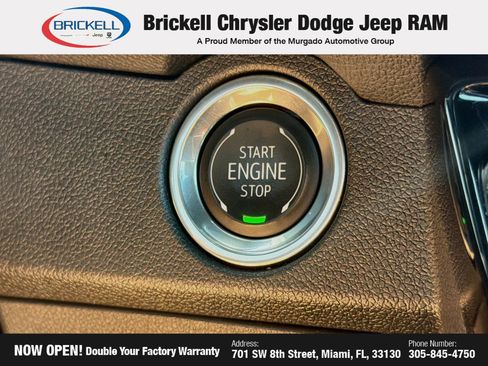 Used 2025 Chevrolet Traverse Z71 AWD/4WD image 37