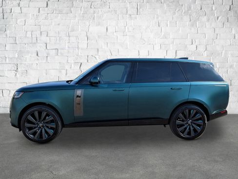 New 2025 Land Rover Range Rover SV image 4
