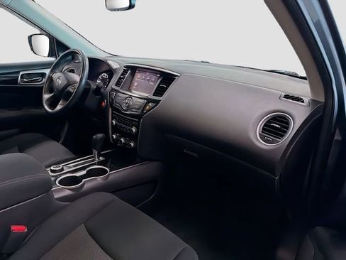Used 2017 Nissan Pathfinder SV image 27