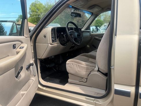 Used 2006 GMC Sierra 2500 W/T RWD image 73