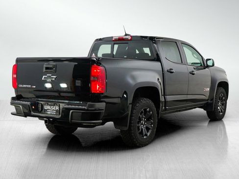 Used 2019 Chevrolet Colorado Z71 w/ Z71 Midnight Edition AWD/4WD image 5