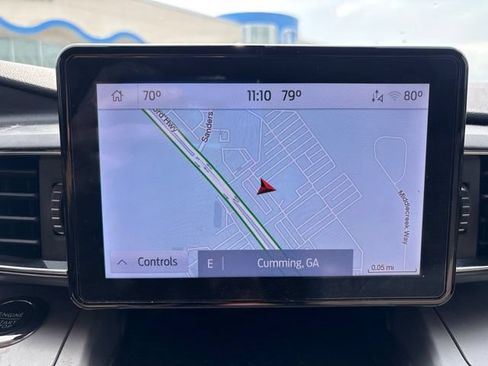 Used 2022 Ford Explorer XLT w/ Equipment Group 202A RWD image 16