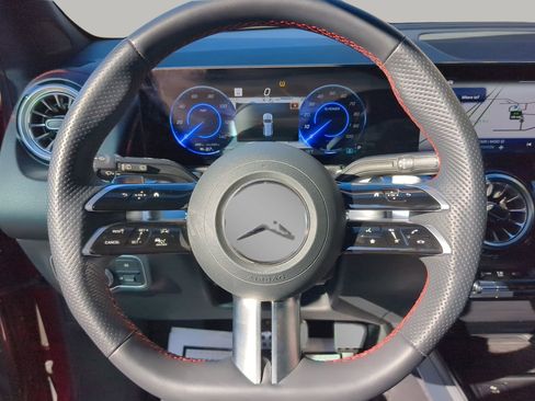 Used 2024 Mercedes-Benz EQB 300 EQB 300 image 58