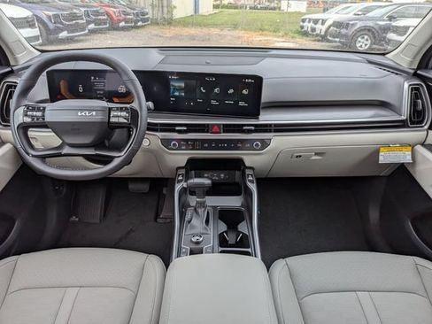 New 2026 Kia Sorento S FWD image 14