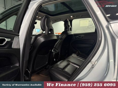 Used 2018 Volvo XC60 T6 Inscription w/ Convenience Package AWD/4WD image 28
