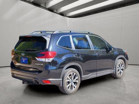 Used 2019 Subaru Forester Limited AWD/4WD image 2