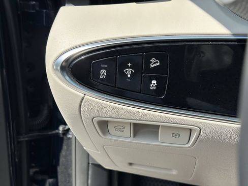 Used 2022 Genesis GV70 2.5T AWD/4WD image 30