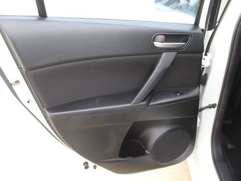 Used 2012 MAZDA MAZDA3 i Sport image 26