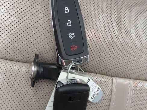 Used 2015 Lincoln Navigator L 2WD image 44