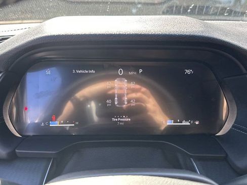 New 2025 Jeep Grand Cherokee Altitude image 24