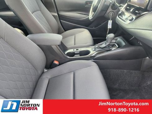 Used 2026 Toyota Corolla LE FWD image 15