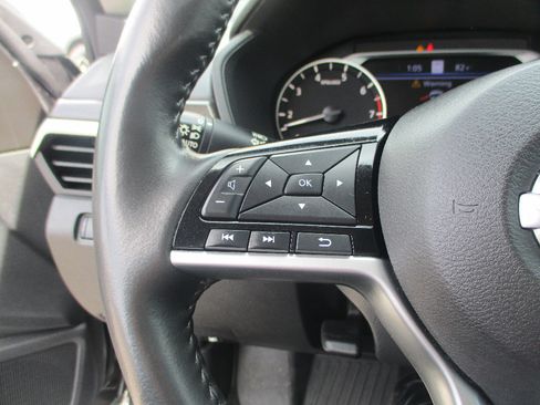 Used 2024 Nissan Altima 2.5 SL image 11