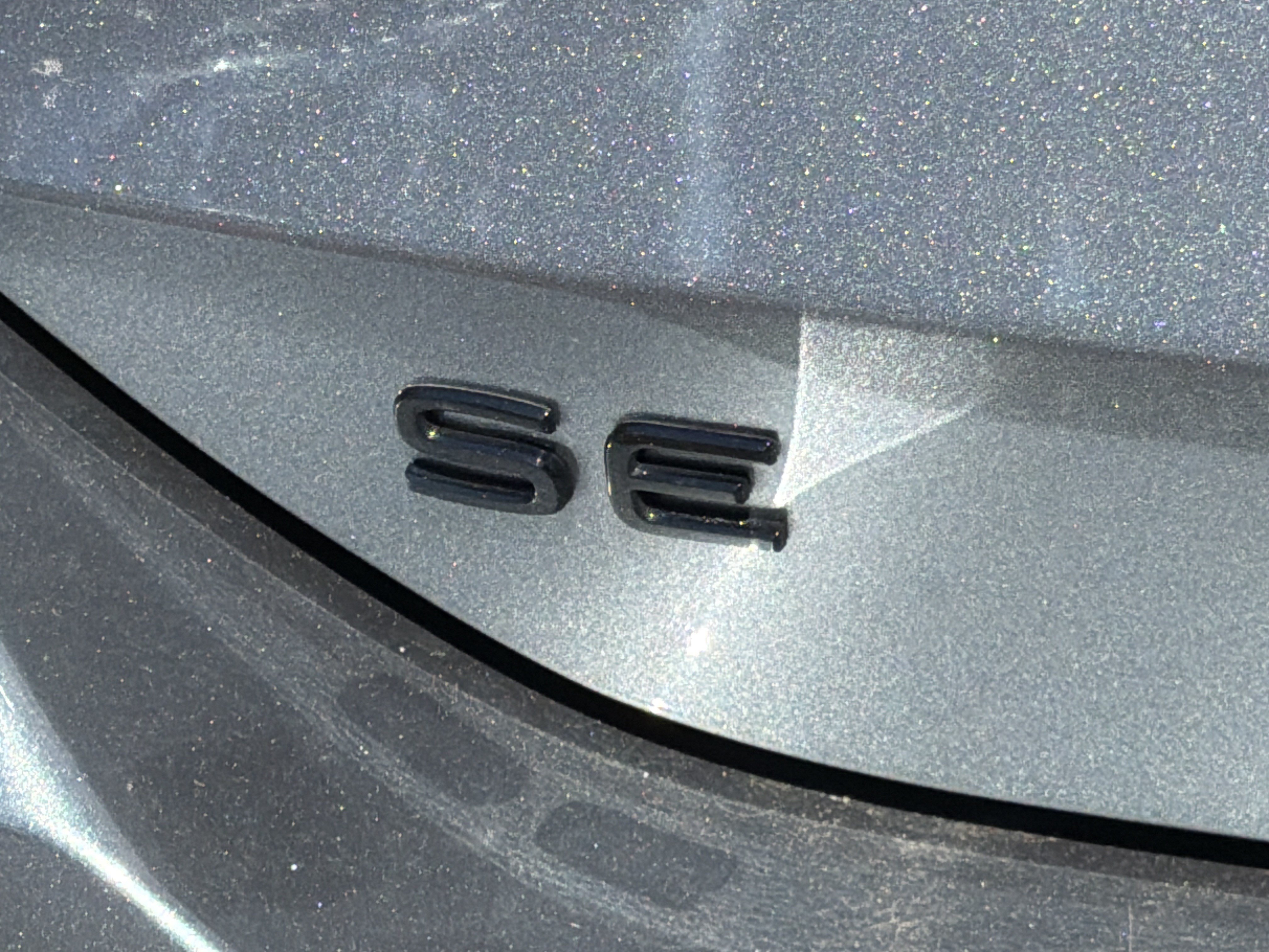 Used 2025 Volkswagen Tiguan SE R-Line FWD image 22