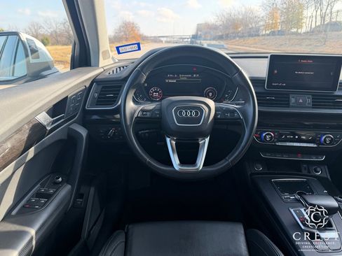 Used 2018 Audi Q5 Prestige w/ Prestige Package image 16