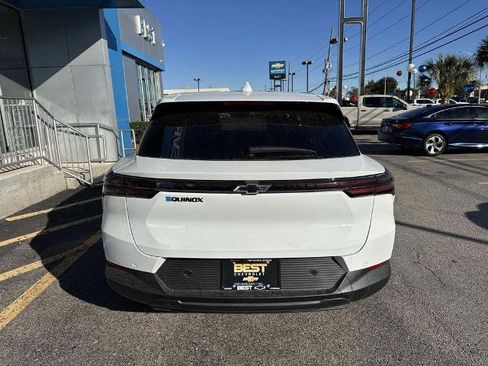 New 2026 Chevrolet Equinox EV LT image 6