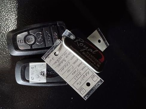 Used 2023 Ford F150 Lariat image 32