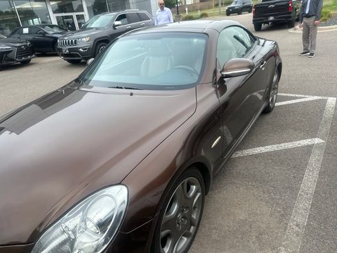 Used 2006 Lexus SC 430 Convertible RWD image 4