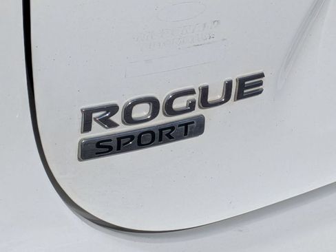 Used 2018 Nissan Rogue Sport S AWD/4WD image 11