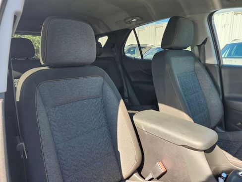 Used 2022 Chevrolet Equinox LT AWD/4WD image 13
