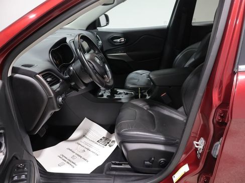 Certified 2021 Jeep Cherokee Latitude Lux image 12