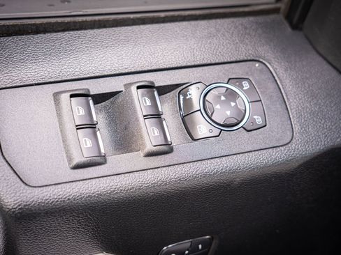 Used 2020 Ford F150 Lariat w/ Equipment Group 502A Luxury AWD/4WD image 11