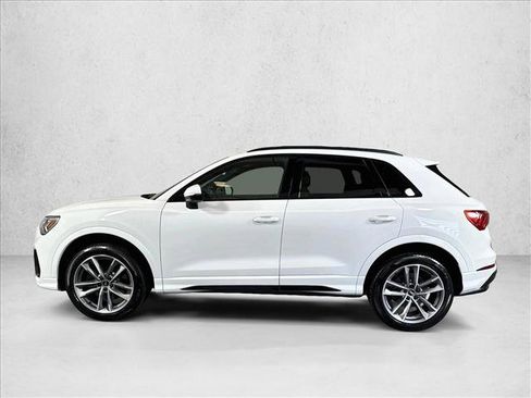 Used 2024 Audi Q3 2.0T Premium Plus w/ Premium Plus Package AWD/4WD image 8