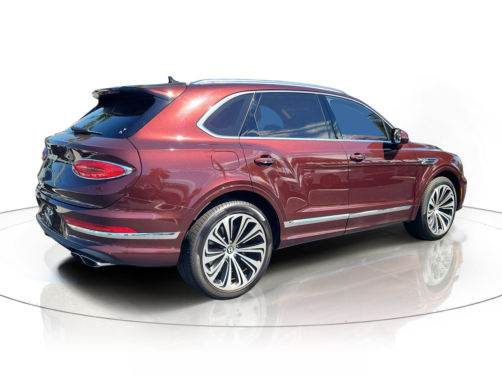 Used 2022 Bentley Bentayga AWD/4WD image 2