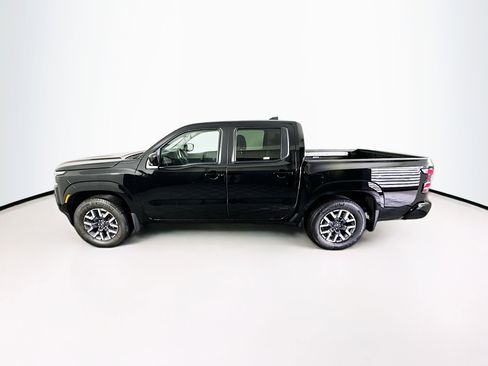 Used 2024 Nissan Frontier SL image 4