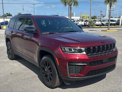 New 2026 Jeep Grand Cherokee L 2WD image 8