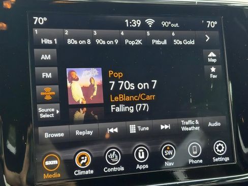 Used 2020 Jeep Grand Cherokee Altitude image 23