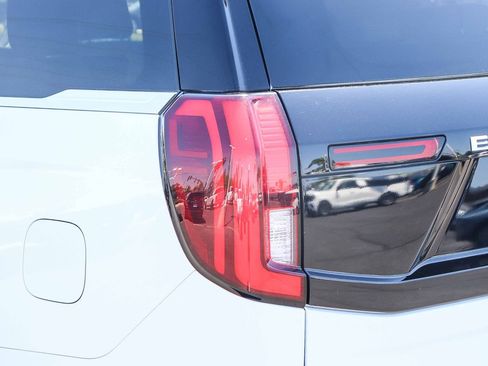Certified 2025 Ford Expedition Platinum AWD/4WD image 7