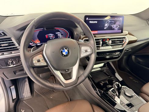 Used 2024 BMW X3 xDrive30i w/ Premium Package AWD/4WD image 4