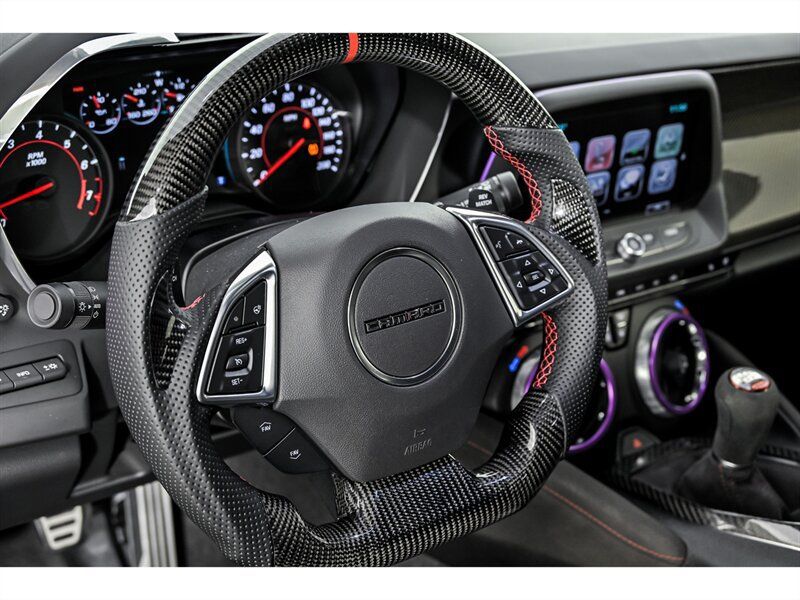 Used 2018 Chevrolet Camaro ZL1 RWD image 19