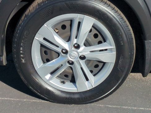 Certified 2022 Nissan Kicks S w/ Interior Electronics Package image 26