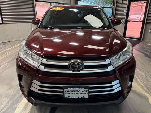 Used 2018 Toyota Highlander XLE FWD image 41