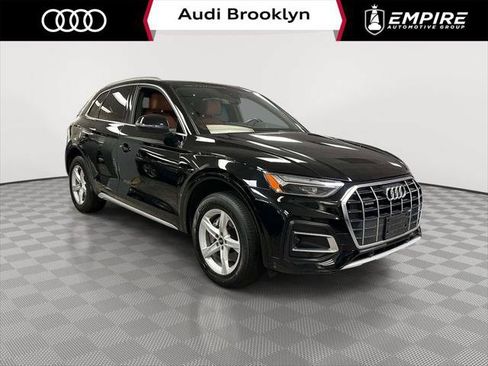 Used 2023 Audi Q5 2.0T Premium w/ Convenience Package AWD/4WD image 1
