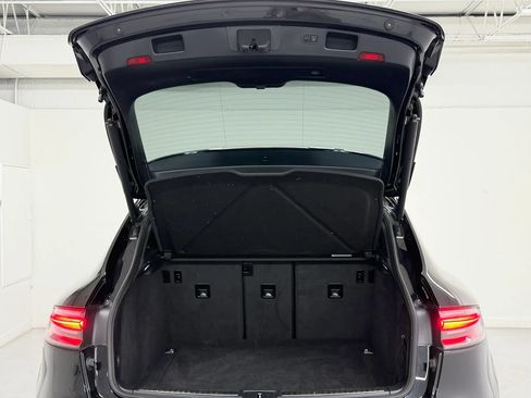 Used 2022 Porsche Macan S AWD/4WD image 38