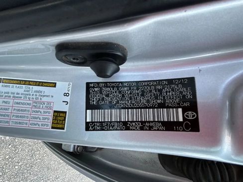 Used 2013 Toyota Prius Two FWD image 5