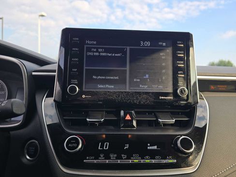 Used 2022 Toyota Corolla SE image 26