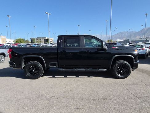 Used 2022 Chevrolet Silverado 3500 LTZ w/ LTZ Plus Package AWD/4WD image 2