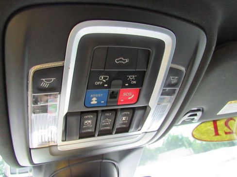 Used 2021 RAM 3500 Limited AWD/4WD image 34