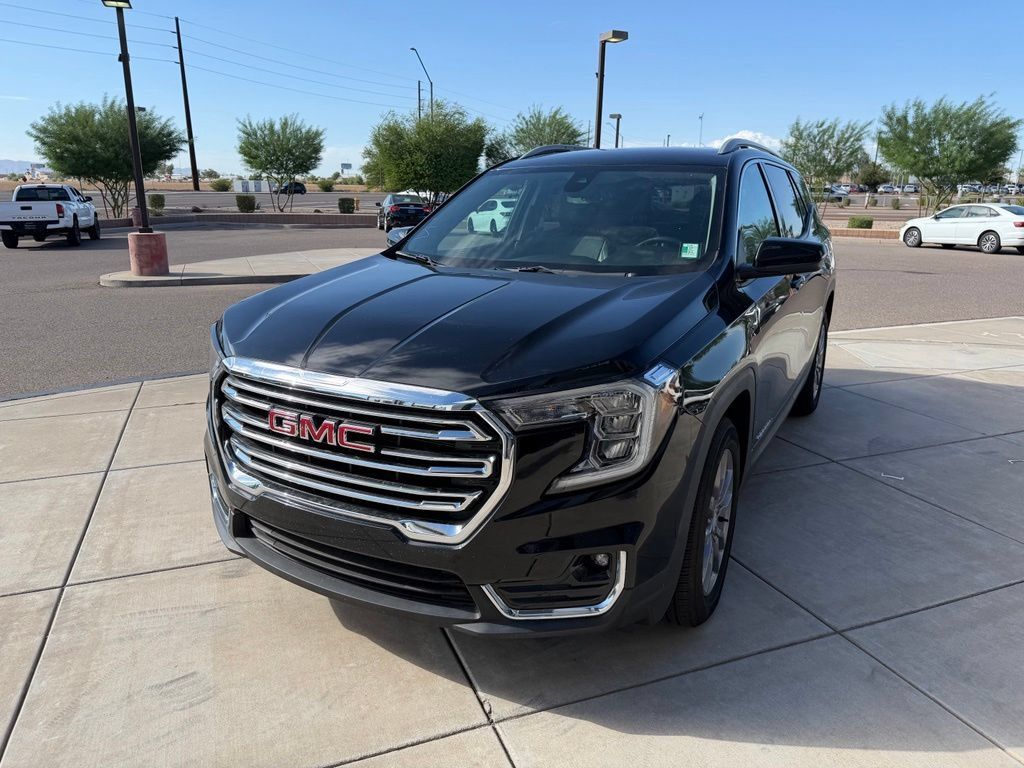 Used 2024 GMC Terrain SLT FWD image 13
