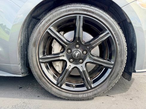 Used 2021 Ford Mustang GT w/ Black Accent Package RWD image 11