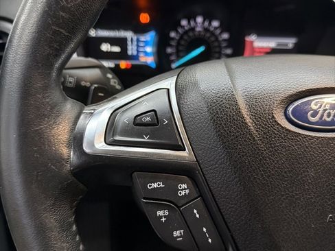 Used 2020 Ford Fusion Titanium image 21